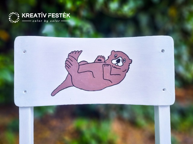 A tökéletes ajándék pedagógusoknak: saját, személyre szabott egyedi szék 