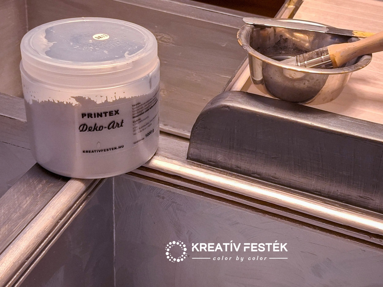 krétafesték? Butor